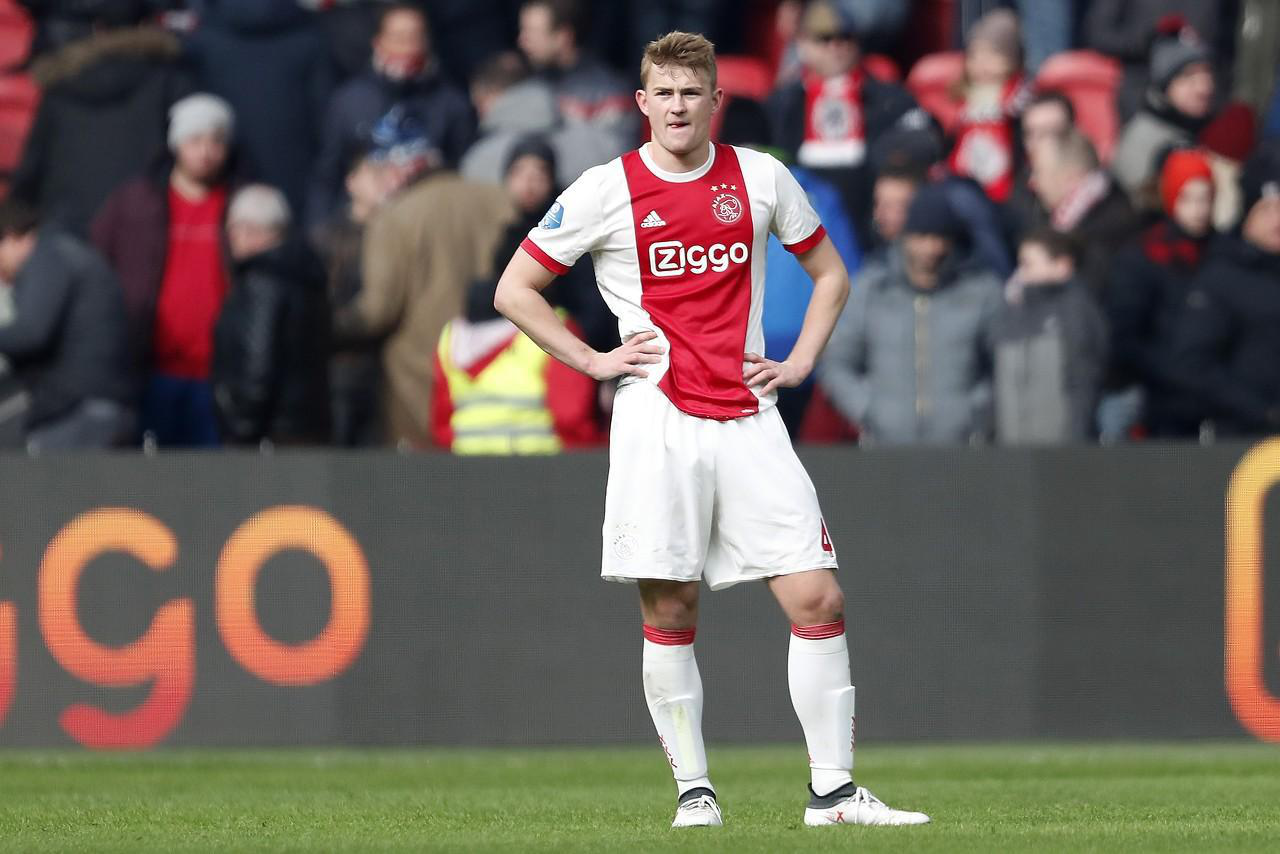 爱游戏APP-这也行?里程碑夜阿贾克斯造点机会风云突变金州勇士冲刺阶段临场应变,浙江稠州伤情更新备战葡超